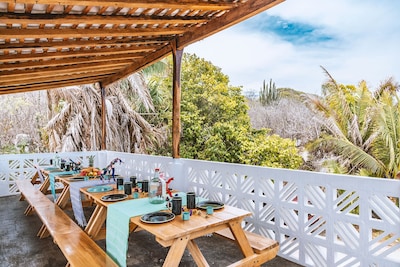 OffGrid SuperAbode Domes In Front of the Ocean with Pool near Roca Blanca 