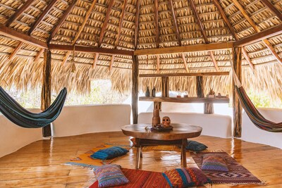 OffGrid SuperAbode Domes In Front of the Ocean with Pool near Roca Blanca 