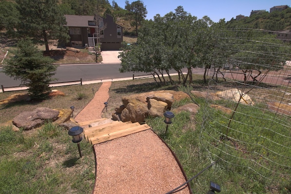 Path to private entrance