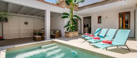 Modernes Haus in ländlicher Gegend mit Pool auf Mallorca