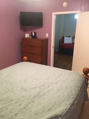 1st floor bedroom w/smart TV