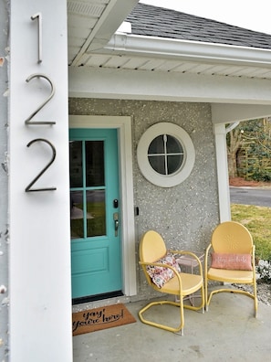 The perfect spot to getaway to, enjoy the comfort of home, & hang your hat.
