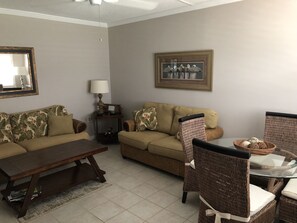 Lounge and Dining area