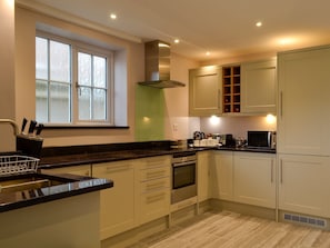 Kitchen | 4  Greenhaye Cottages - Greenhaye Cottages, Arlingham, near Gloucester