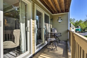 Private Deck