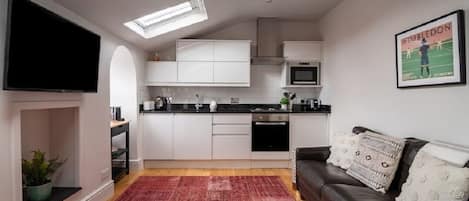 Light-filled open plan kitchen/living room