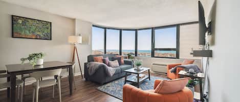 Welcome to our newly renovated 2bd/2ba apt on Mich Ave w/ Lake Michigan views!