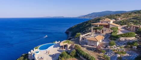 Extravagant Zante Villa | Villa Deep Blue | Great Sea Views | 4 Bedrooms | Agios Nikolaos