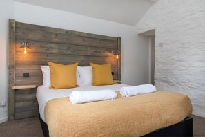 King size bedroom with ensuite  at The Cowshed - Bedroom 1 of 2