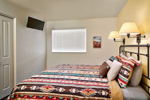 Bedroom #2 (Queen)