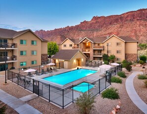 Condo Pool