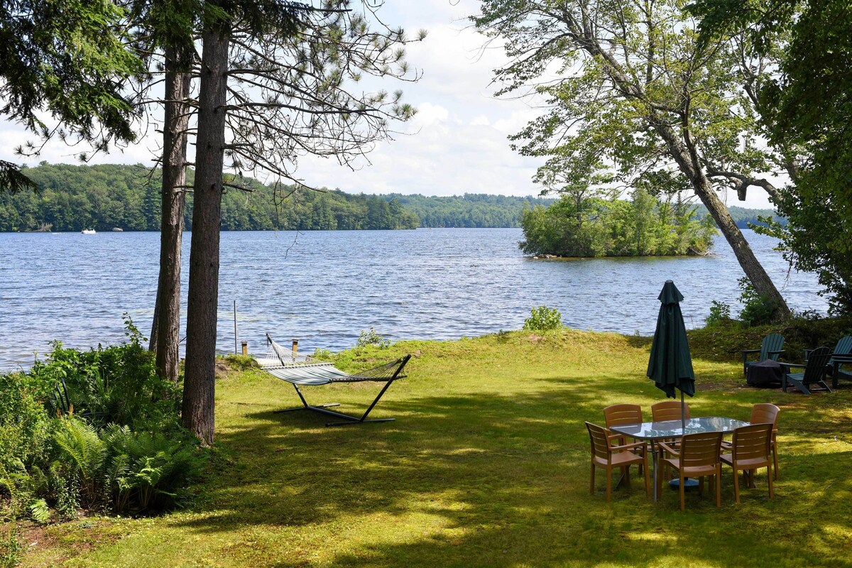 Life on the Lake with Private Dock & Fire Pit!