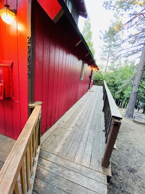 Main entrance to front door