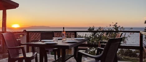 Full seaview private terrace over the sunshine - Capraia Island on background