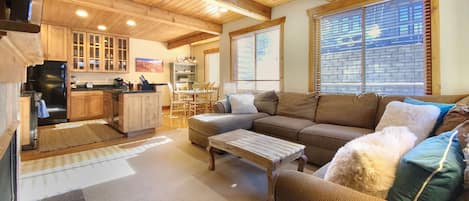 10 Settlers Cabin - a SkyRun Park City Property - Lots of Natural Light