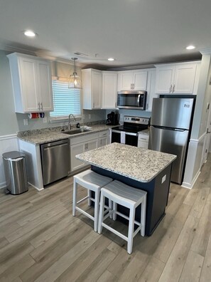 Fully equipped kitchen with all new appliances. 