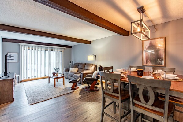Living Room/Dining Room
