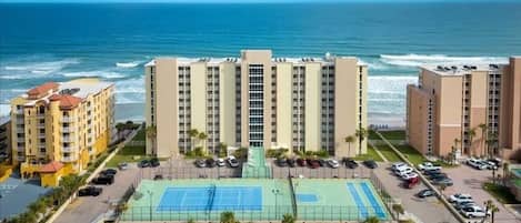 Shores Club