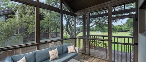 Screened in Porch