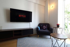 BIG SMART TV