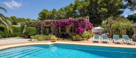 Swimming Pool, Property, Real Estate, Resort, House, Building, Vacation, Leisure, Estate, Villa