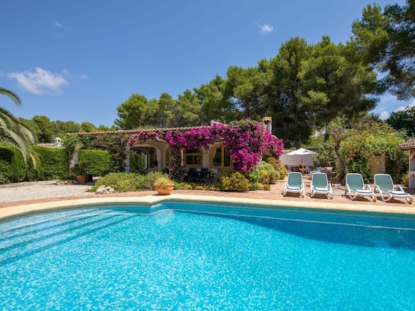 Swimming Pool, Property, Real Estate, Resort, House, Building, Vacation, Leisure, Estate, Villa