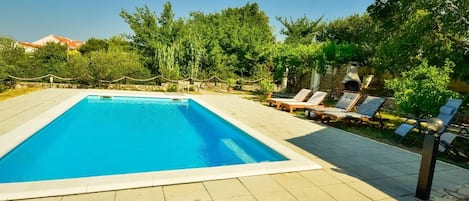 Swimming Pool, Property, Real Estate, House, Resort, Building, Home, Vacation, Residential Area, Leisure