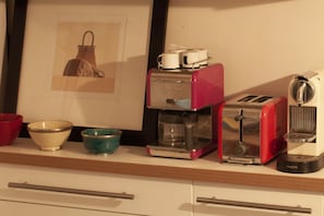 Nespresso Magimix, Toaster with American Coffe machine as well