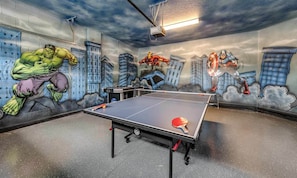 [amenities:game-room:3] Game Room