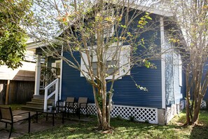 Charming renovated 1940 Craftsman-style bungalow 2 blocks from beach.