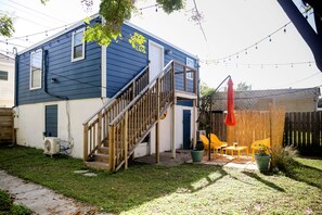 Gated and private parking. Fully enclosed yard for pups and kiddos.