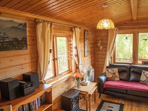 Living area | Red Kite Cottage, Redfield, near Inverness