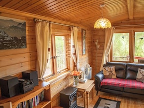 Living area | Red Kite Cottage, Redfield, near Inverness