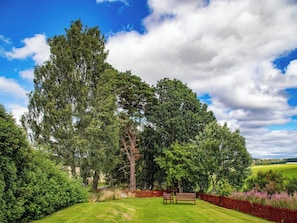 Garden | Red Kite Cottage, Redfield, near Inverness