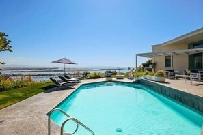 Beautiful mid century pool with Terrazzo deck, Jacuzzi is around the corner