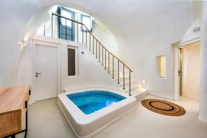 Bain à remous intérieur