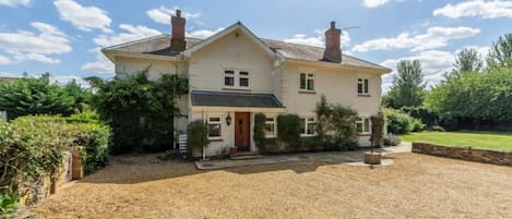 Beacon Lodge, Burnham Market: Front elevation