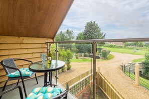 The BeeHive, Old Hunstanton: Master bedroom balcony