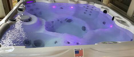 Our new hot tub seats 6!!