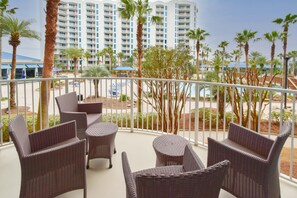 Palms 2211 - Balcony