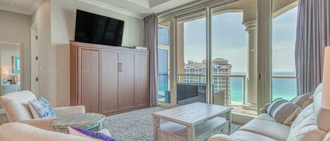 Pensacola Beach Vacation Rental | 2BR | 2.5BA | Step-Free Access | 1,333 Sq Ft