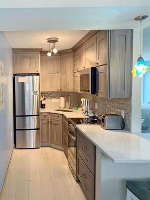 Brand New Fully Equipped Kitchen (1)