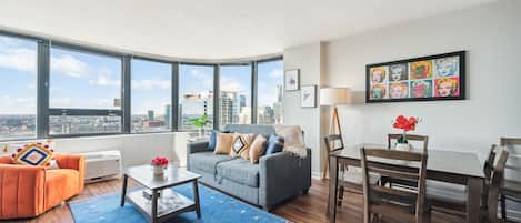 Welcome to our newly renovated 2bd/2ba on Michigan Avenue!