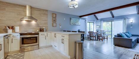 Beautiful Open Space kitchen, dinning and living room 