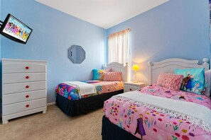 Two Twins Bedroom 3 (Angle)
22" TV