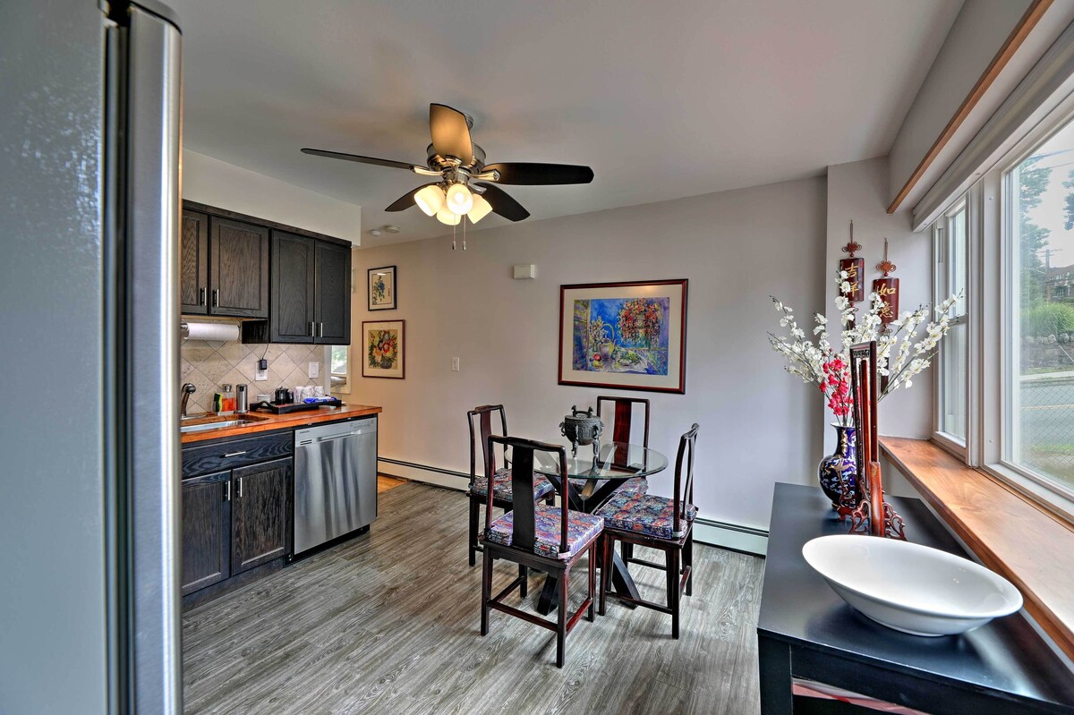 Bright & Airy Apartment w/ Balcony ~20 Mi to NYC!