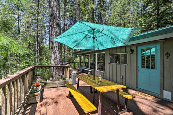 Loch Lomond Vacation Rental | 2BR | 1BA | 1,000 Sq Ft | Stairs Required