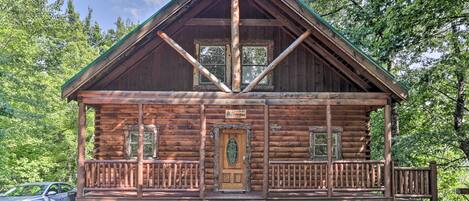 Get away to Pigeon Forge to stay at this vacation rental house.