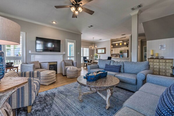 Destin Vacation Rental | 5BR | 4BA | Stairs Required | 2,434 Sq Ft