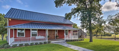 This 2-bedroom, 2-bath vacation rental is located in Schulenburg!